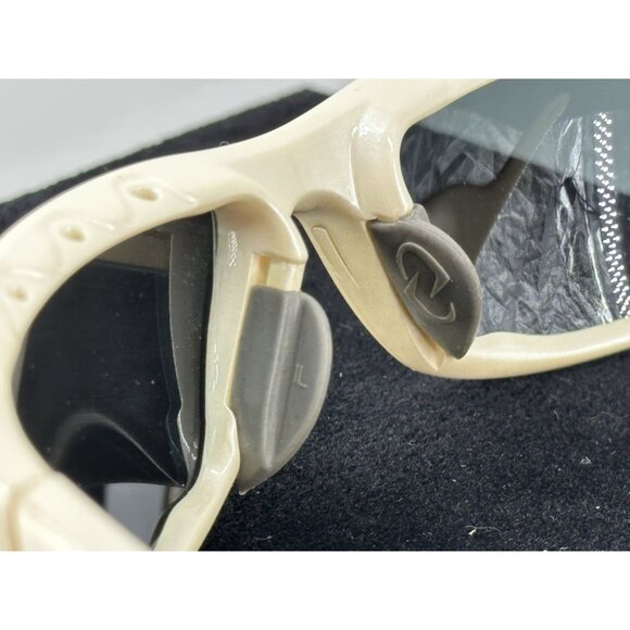 Native Triumph Sunglasses Polarized color Pear Reflex Used See Scratches (C8-09) - Picture 12 of 16